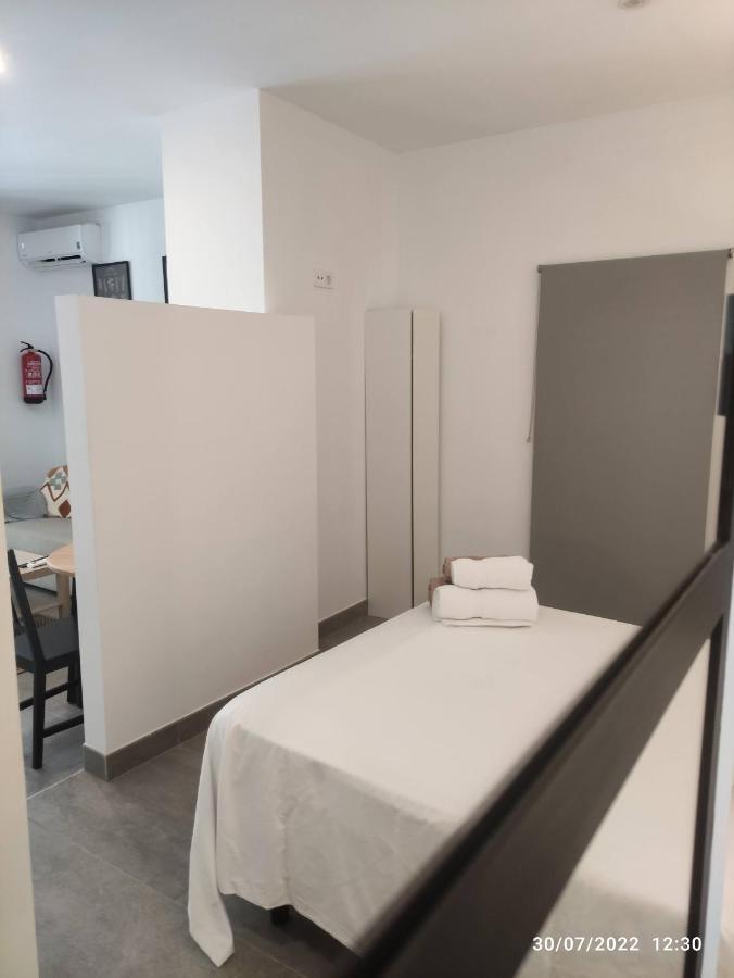 Complejo Pinta18 At1, At2 Y At3 Appartement Sevilla Buitenkant foto
