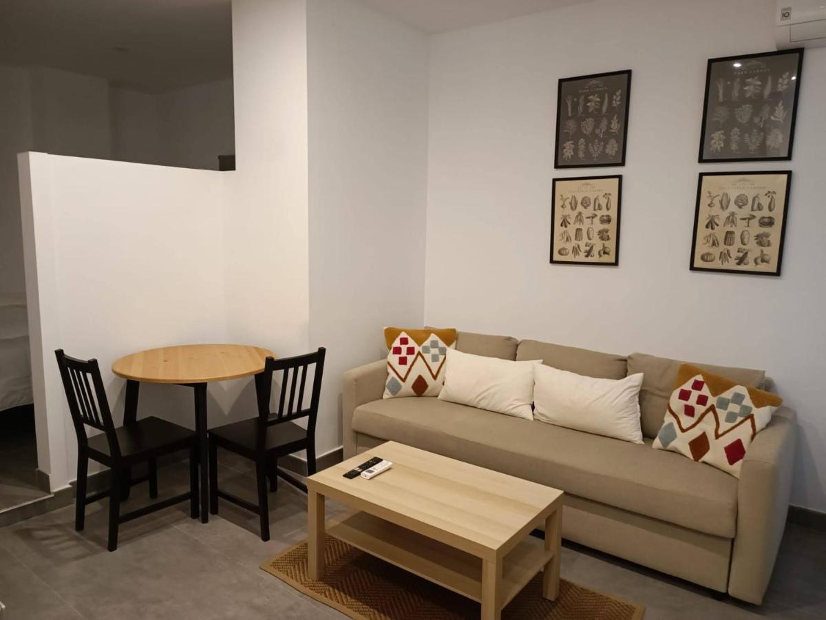 Complejo Pinta18 At1, At2 Y At3 Appartement Sevilla Buitenkant foto