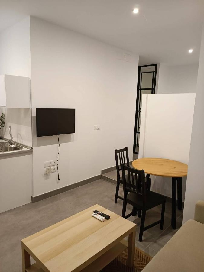 Complejo Pinta18 At1, At2 Y At3 Appartement Sevilla Buitenkant foto